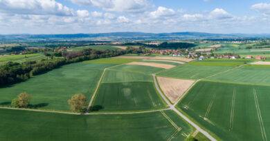 Luftaufnahme von einer ländlichen Gegend in Niedersachsen